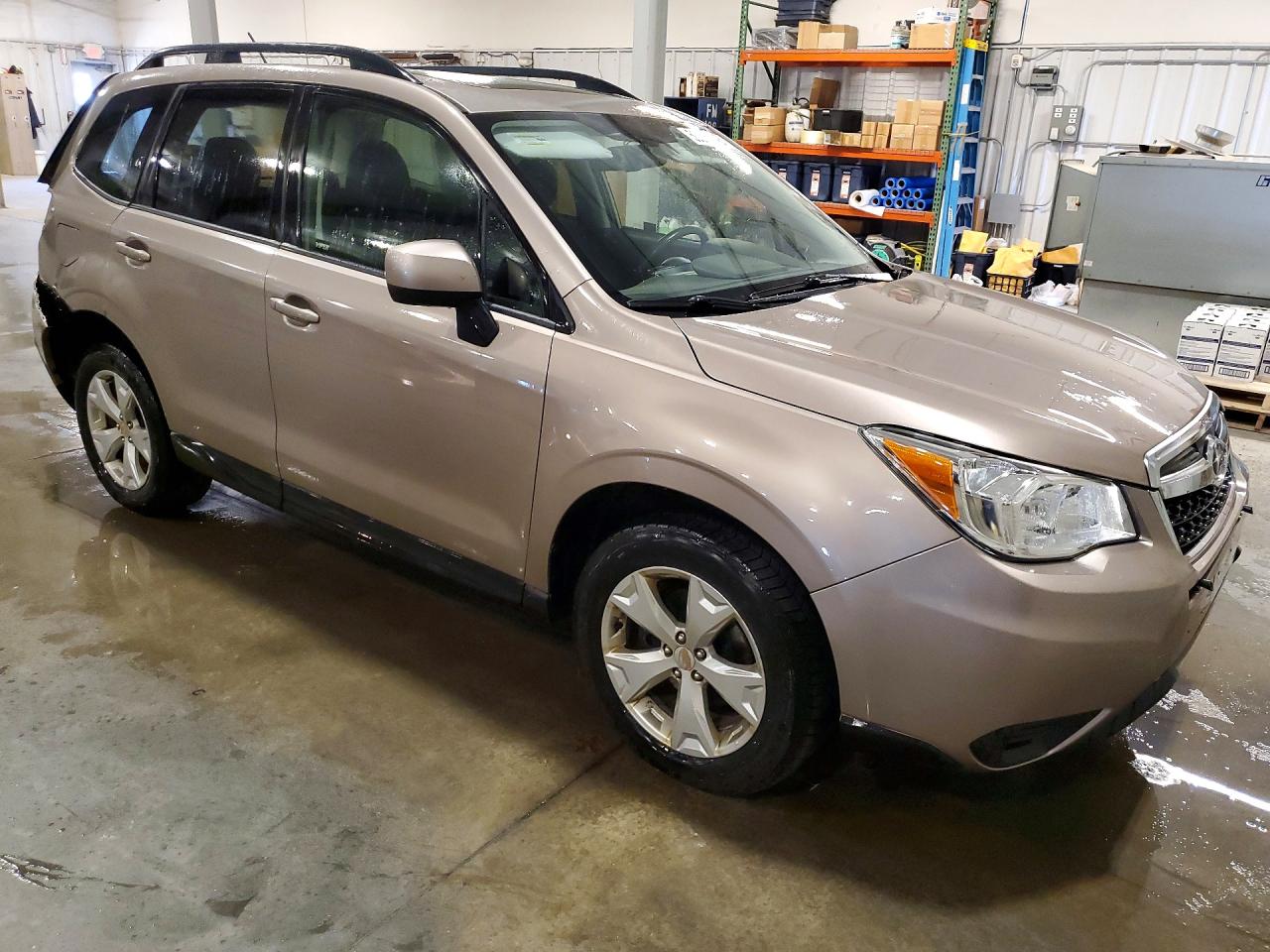 2015 SUBARU FORESTER photo 10