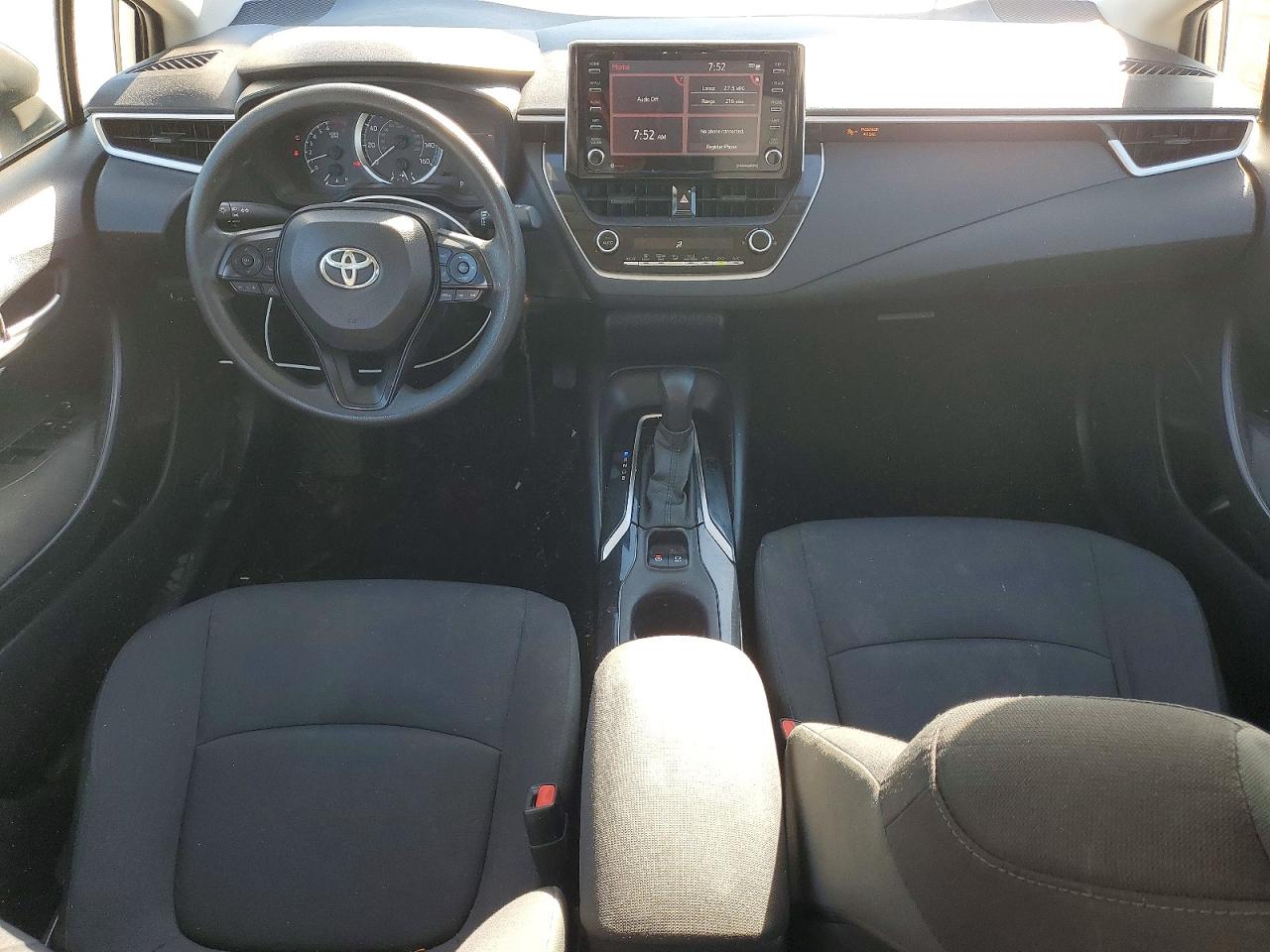 2021 TOYOTA COROLLA LE photo 8