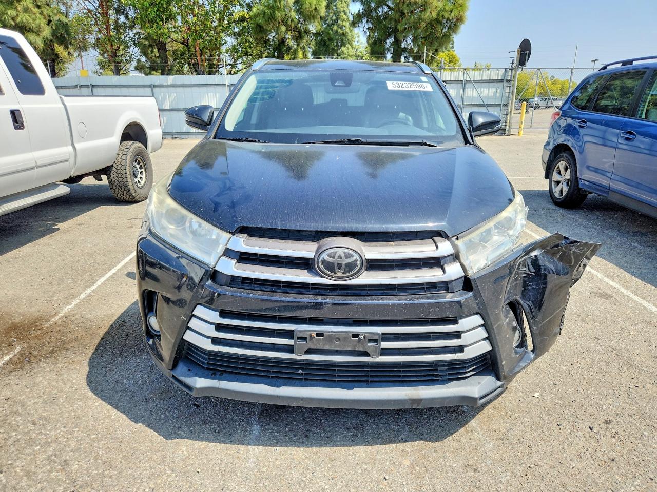 2017 TOYOTA HIGHLANDER XLE photo 9