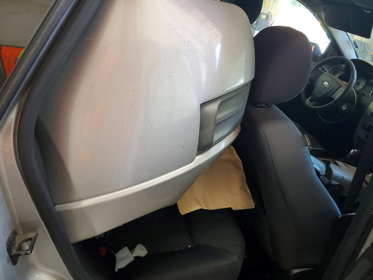 2009 FORD FOCUS SE photo 28