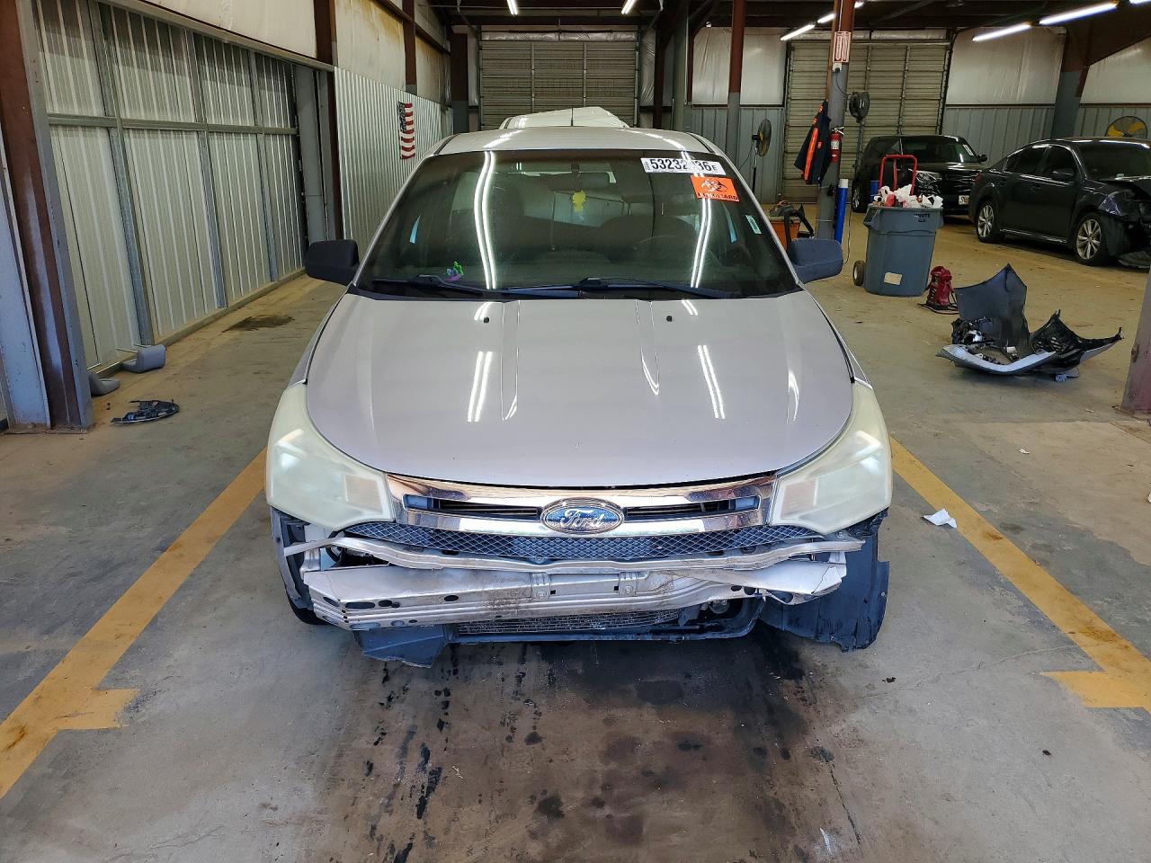 2009 FORD FOCUS SE photo 13