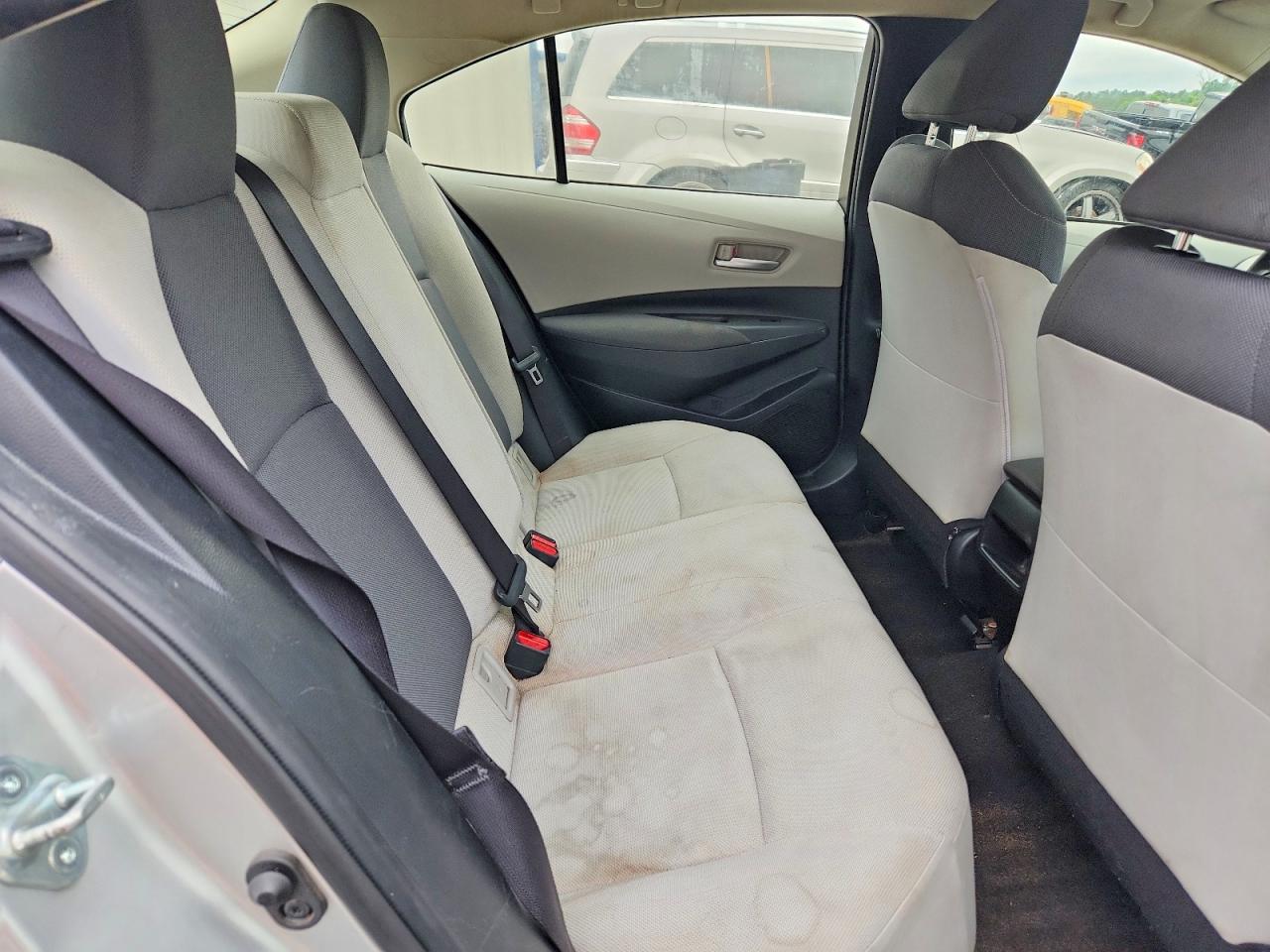 2020 TOYOTA COROLLA L photo 19