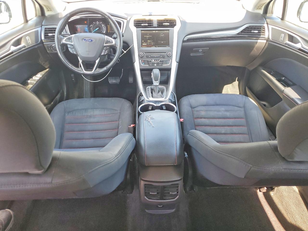 2016 FORD FUSION SE photo 15