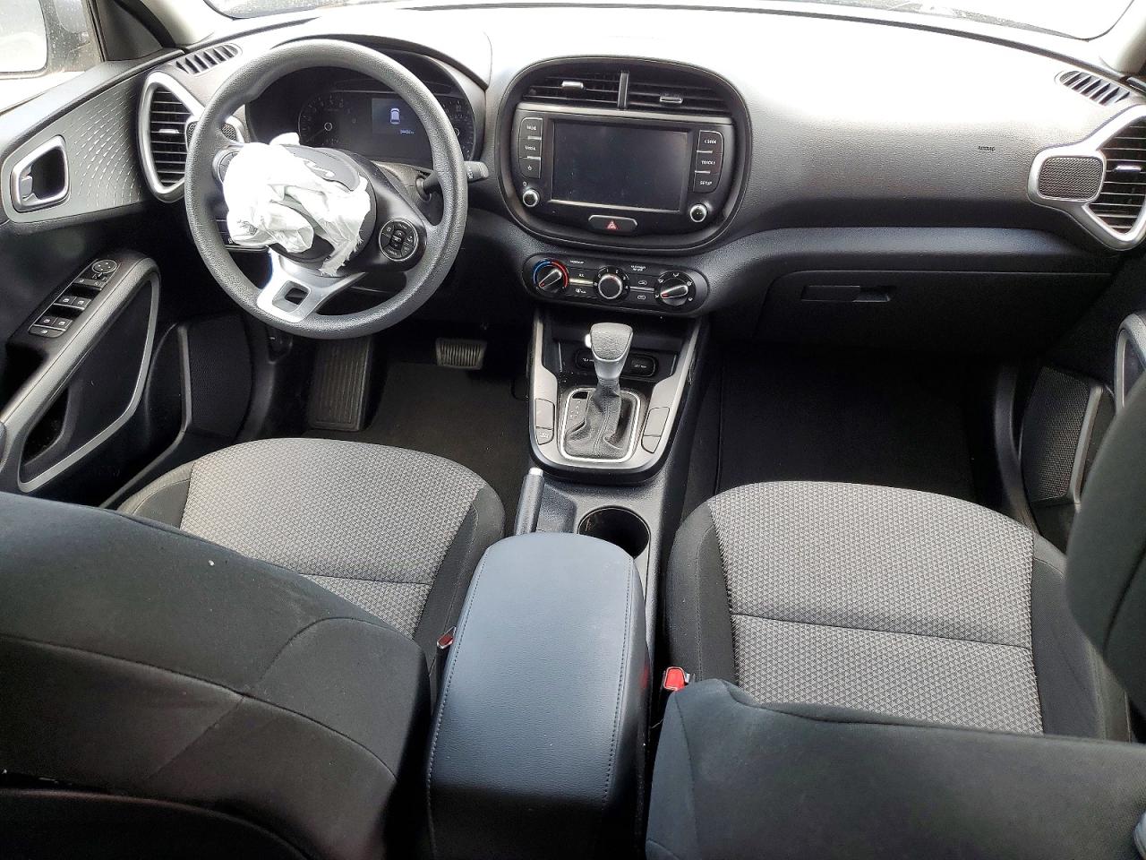 2022 KIA SOUL LX photo 15