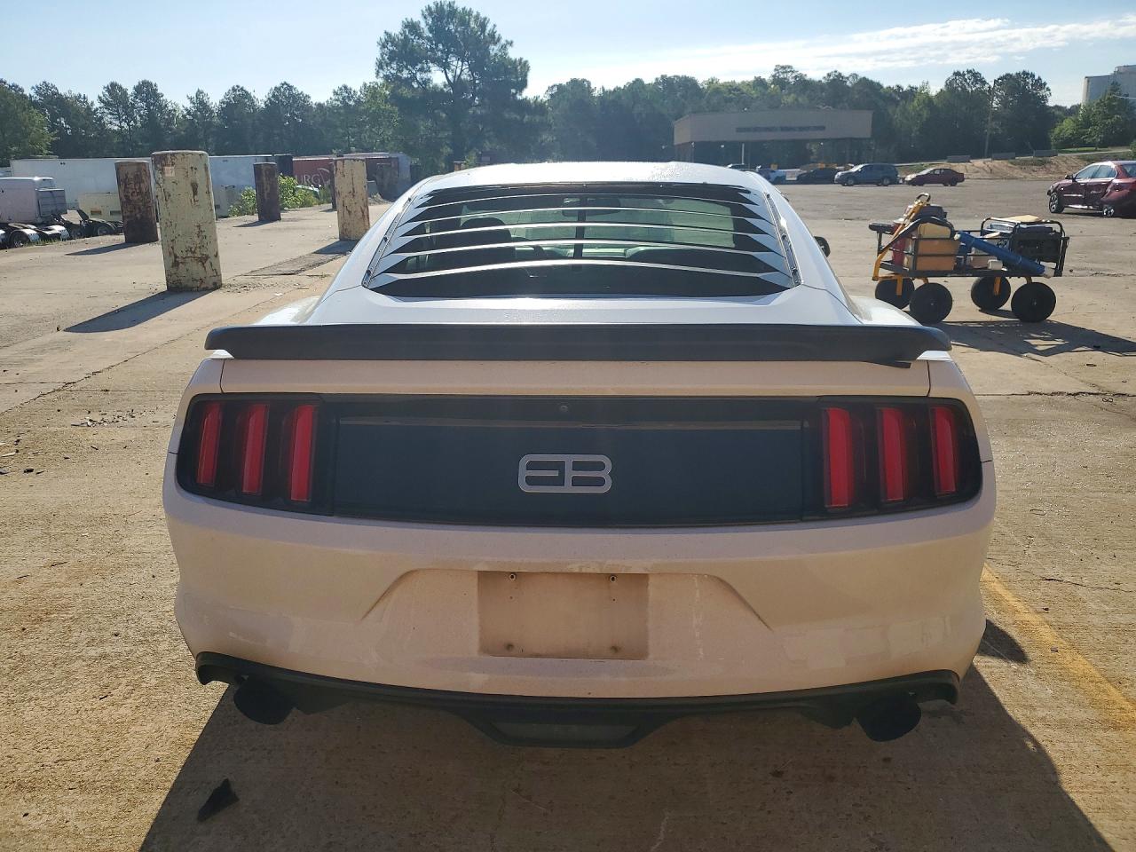 2017 FORD MUSTANG photo 16