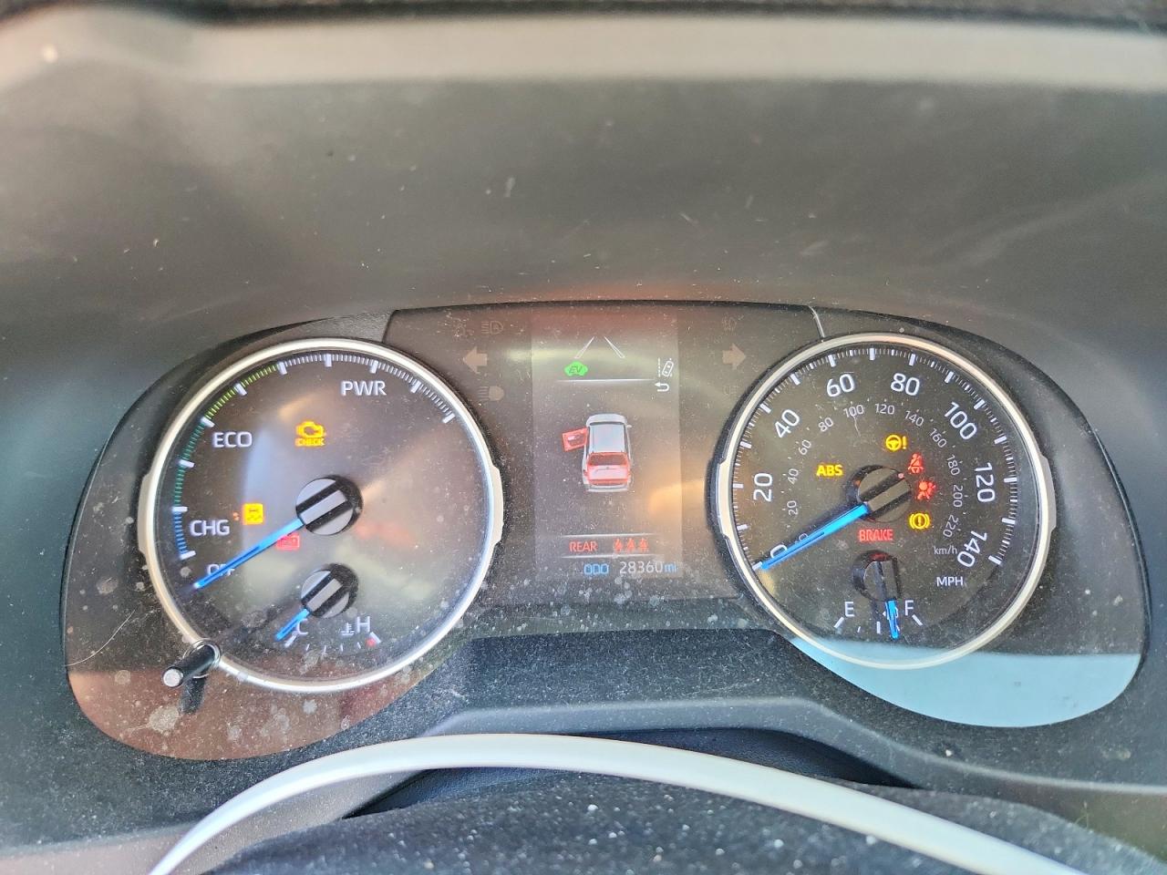 2019 TOYOTA RAV4 LE photo 17