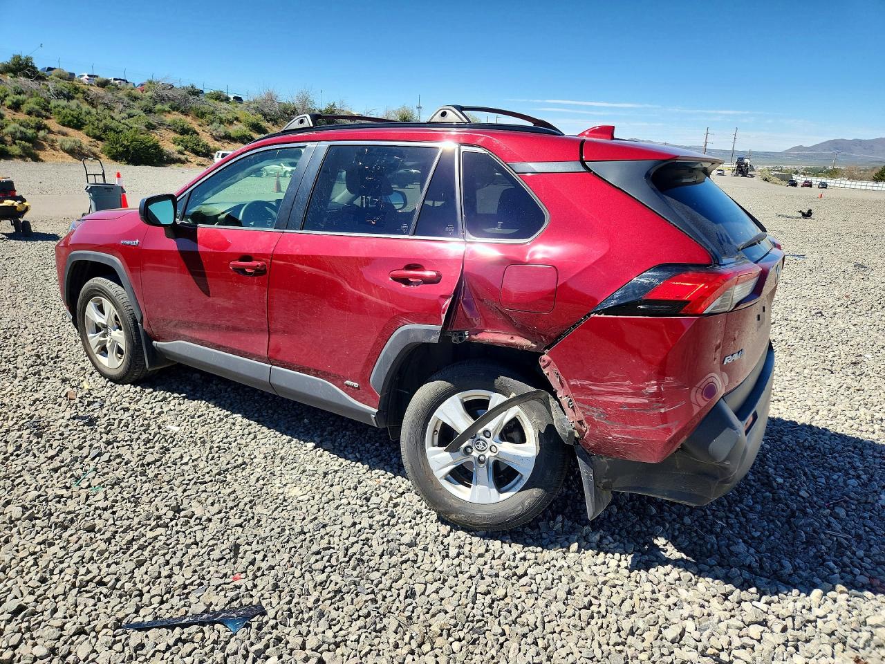2019 TOYOTA RAV4 LE photo 3