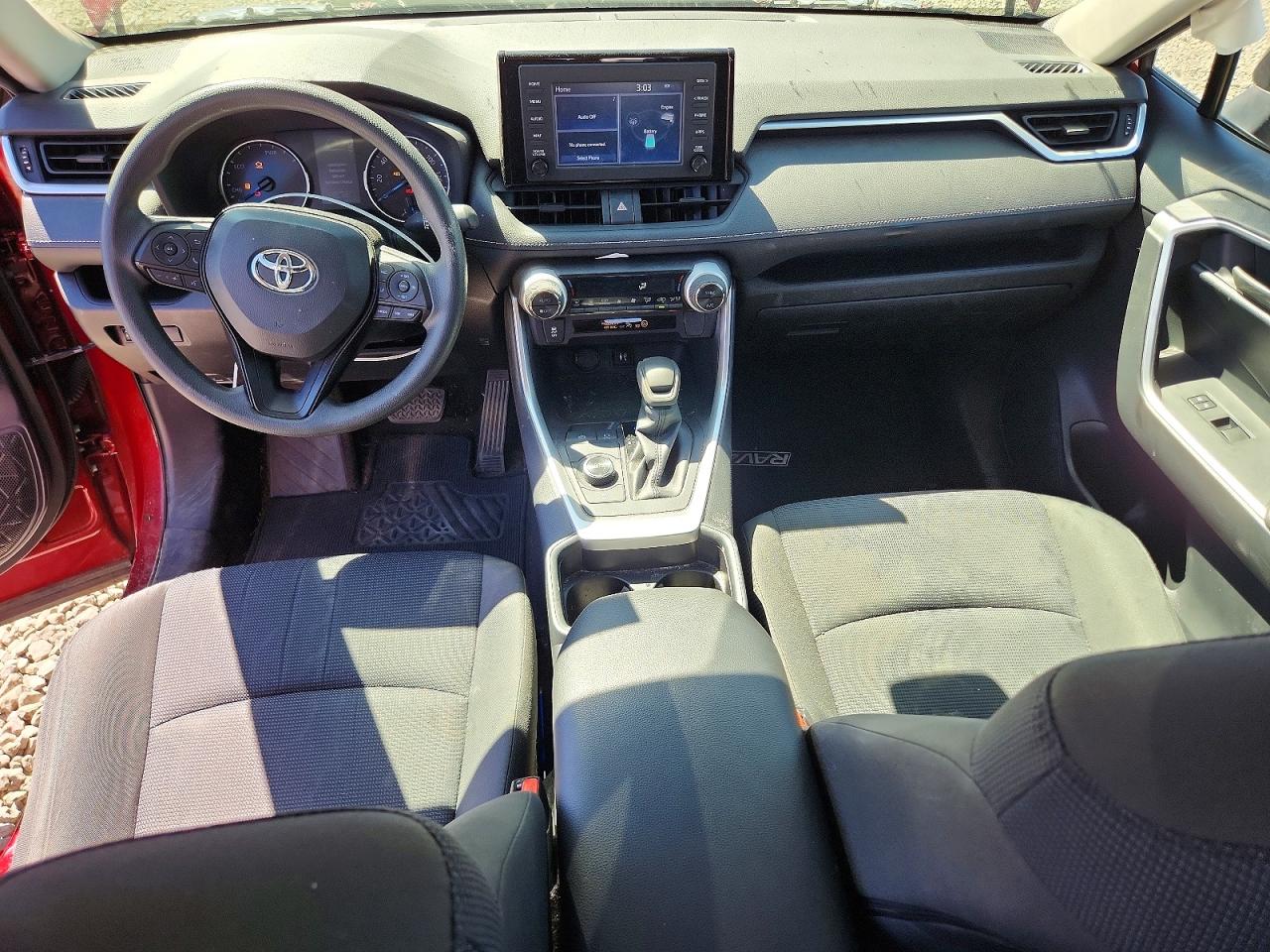 2019 TOYOTA RAV4 LE photo 15