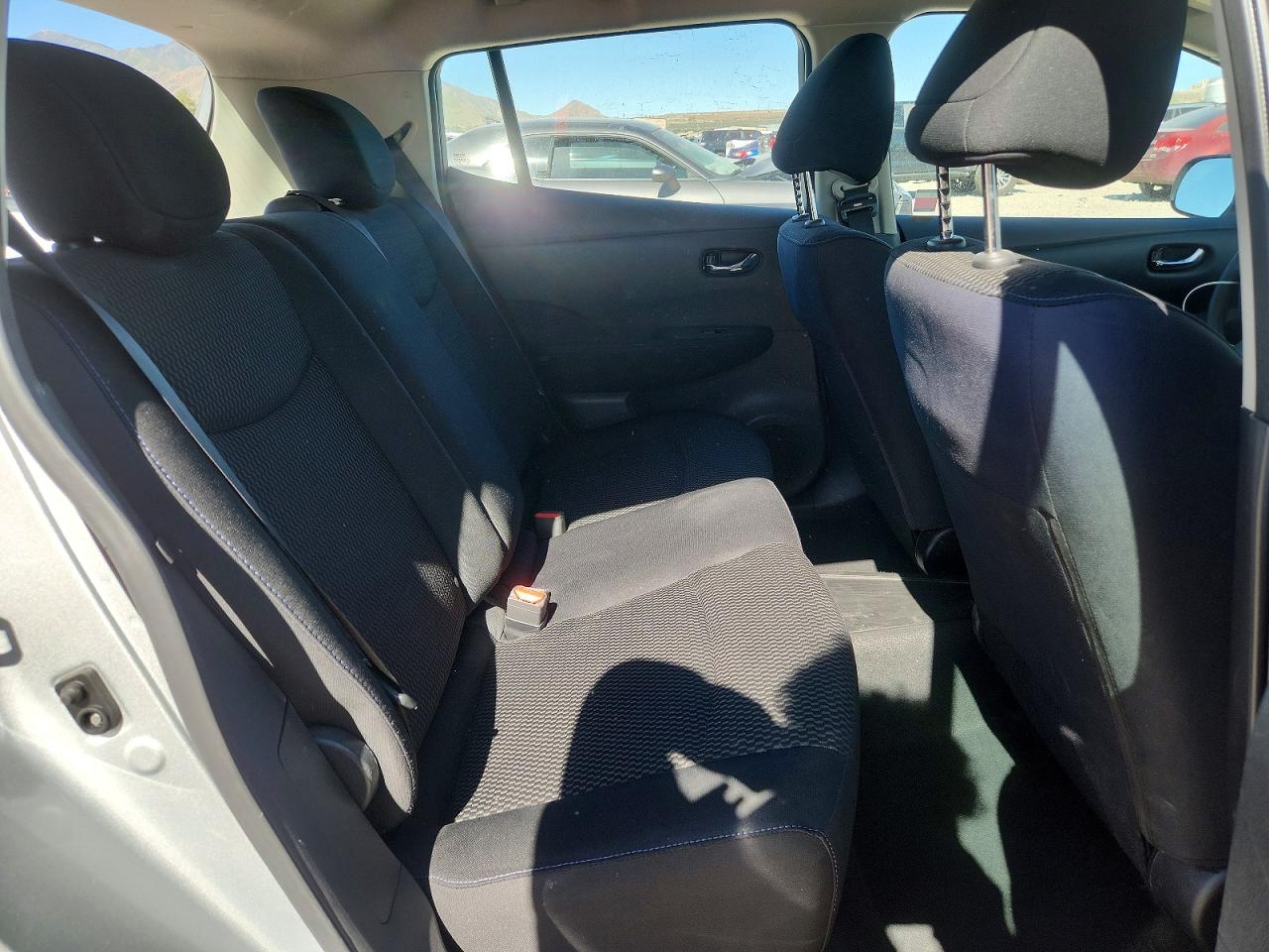 2017 NISSAN LEAF S photo 19