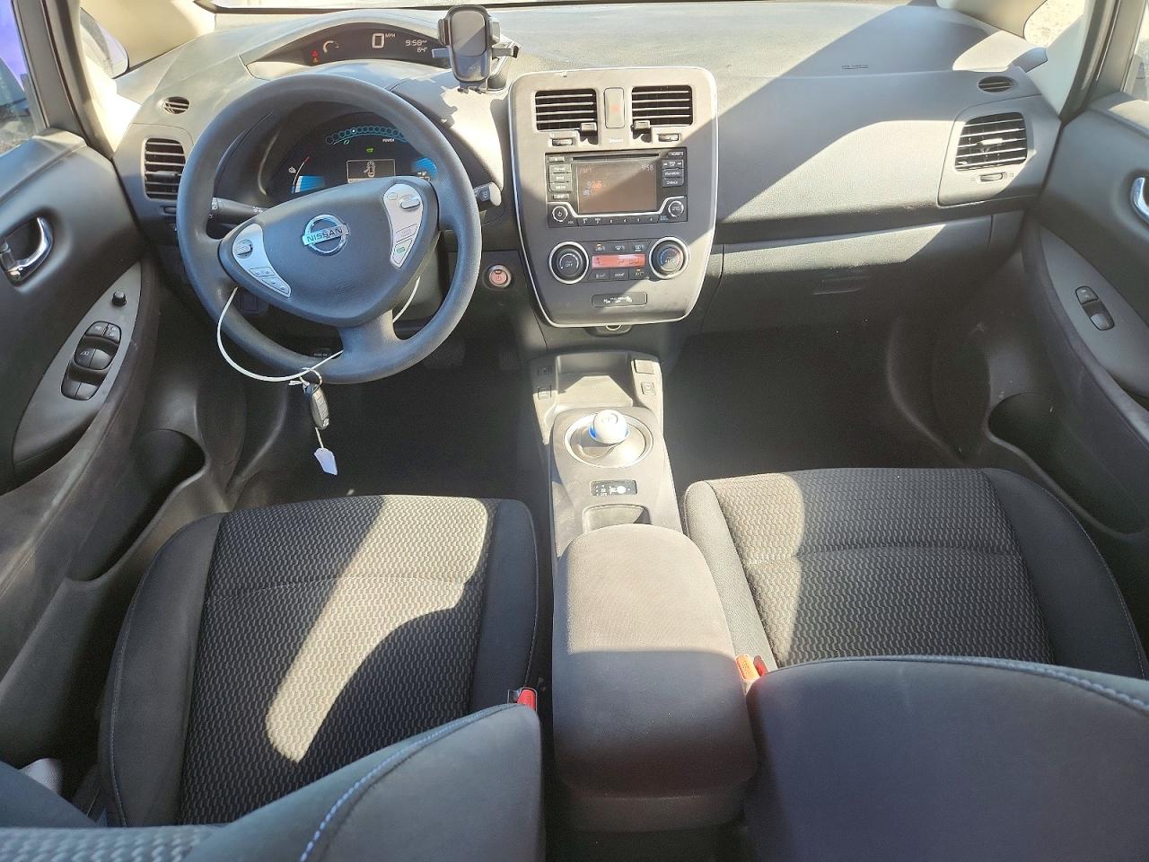 2017 NISSAN LEAF S photo 15