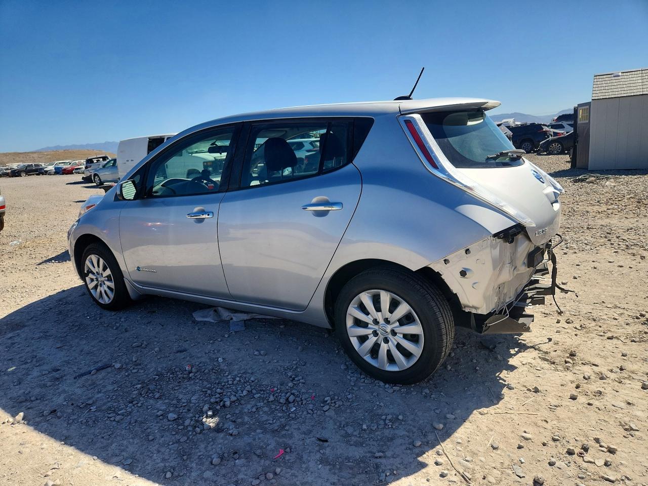 2017 NISSAN LEAF S photo 3