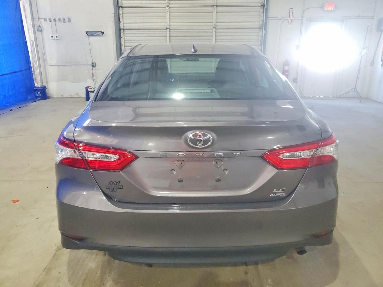 2020 TOYOTA CAMRY LE photo 16