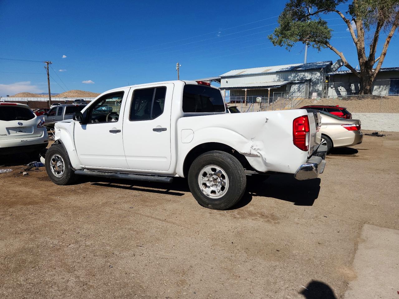 2011 NISSAN FRONTIER S photo 3