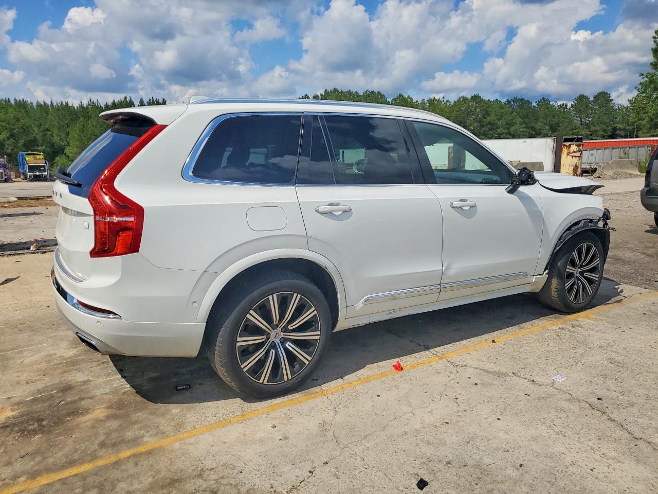 2021 VOLVO XC90 T8 RECHARGE INSCRIPTION photo 5