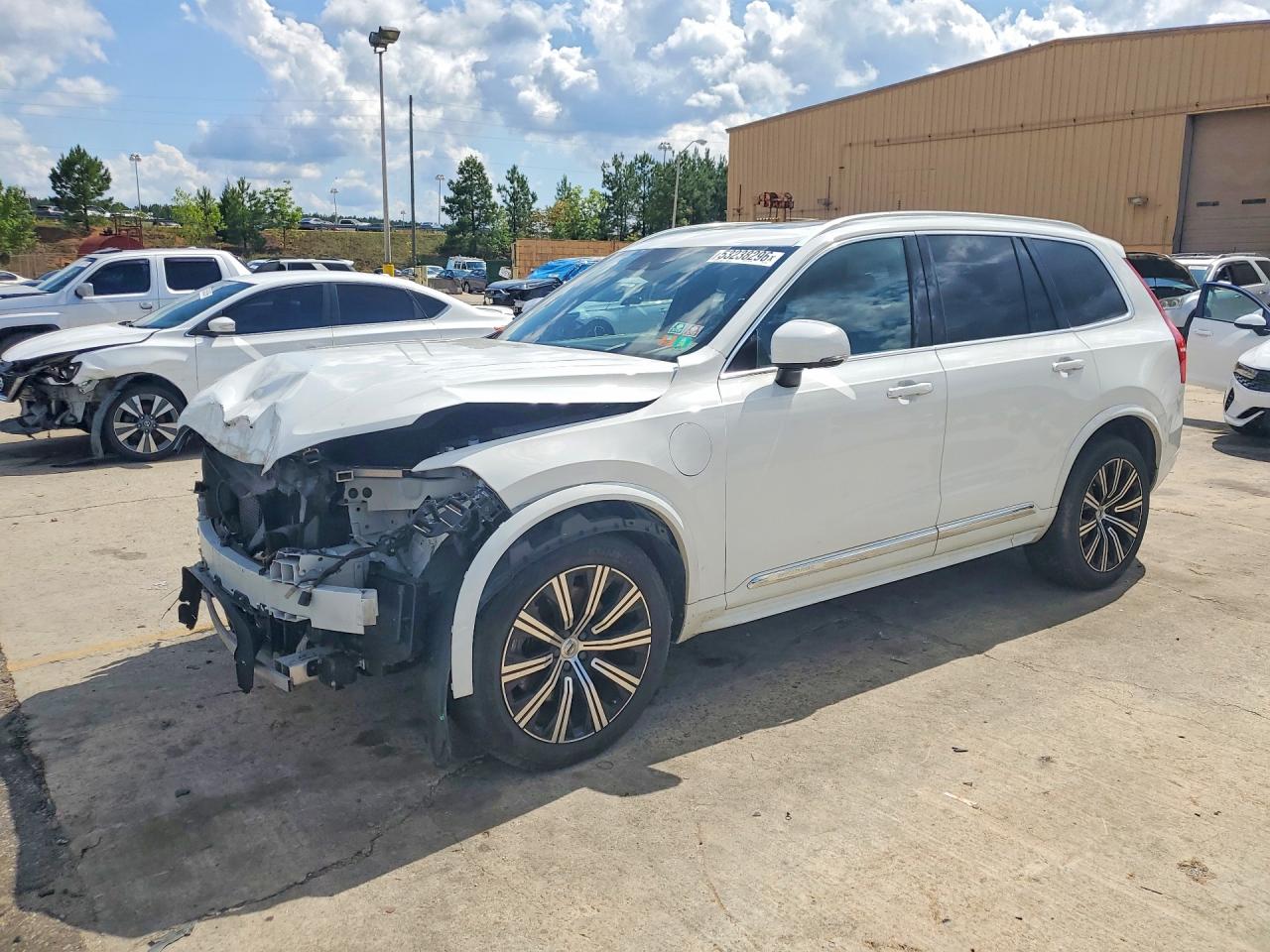 2021 VOLVO XC90