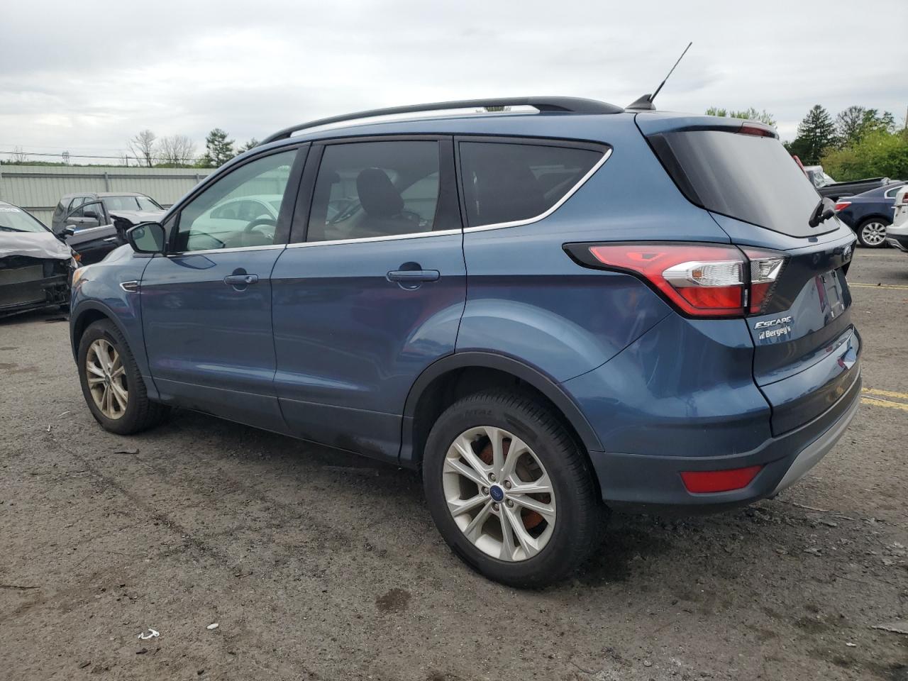 2018 FORD ESCAPE SE photo 3