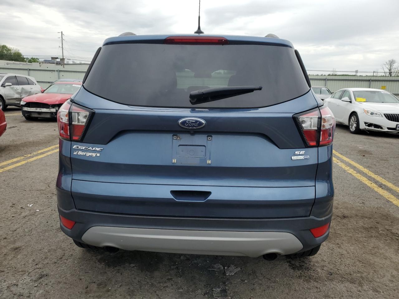2018 FORD ESCAPE SE photo 11