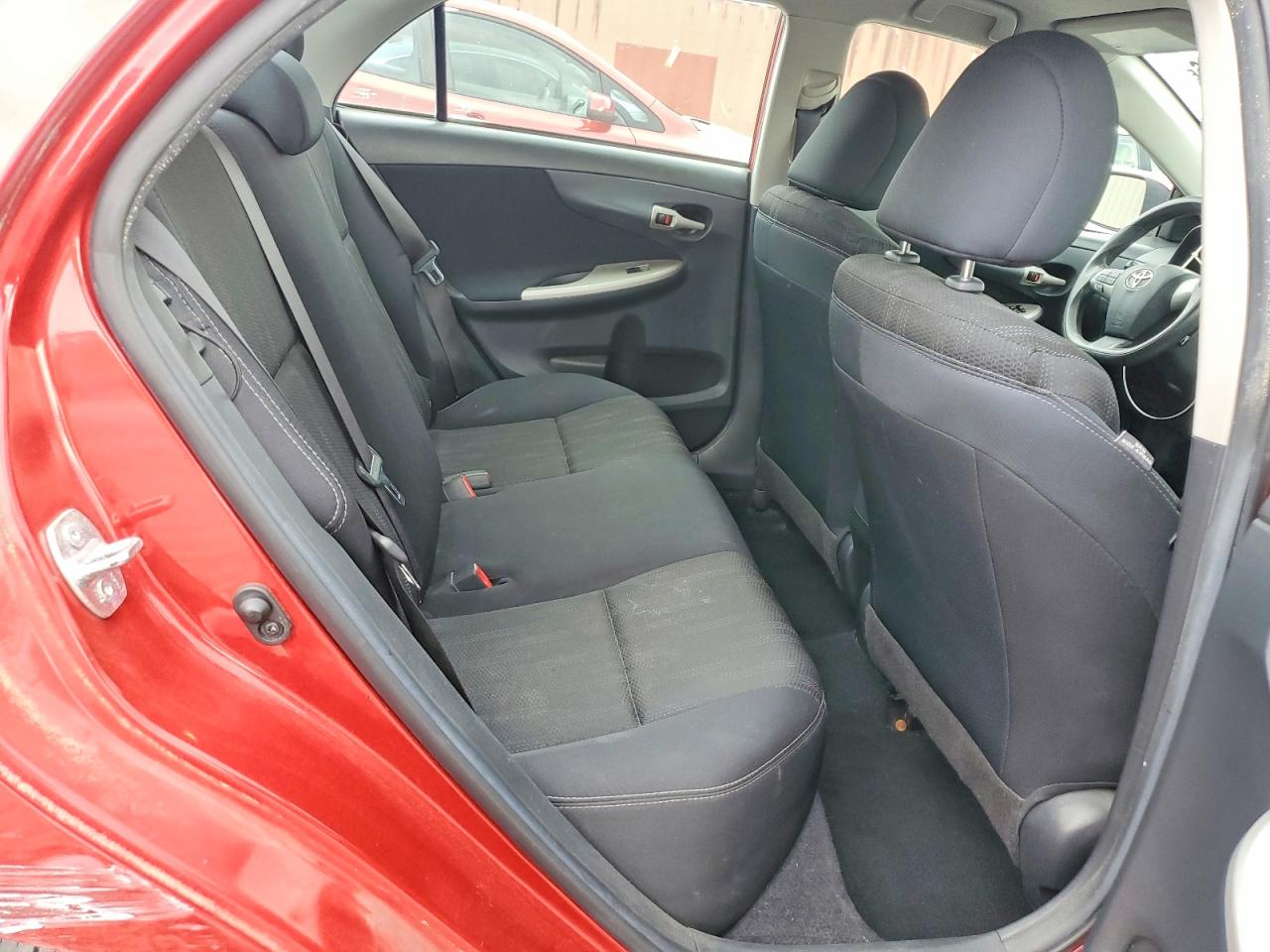 2013 TOYOTA COROLLA S photo 19