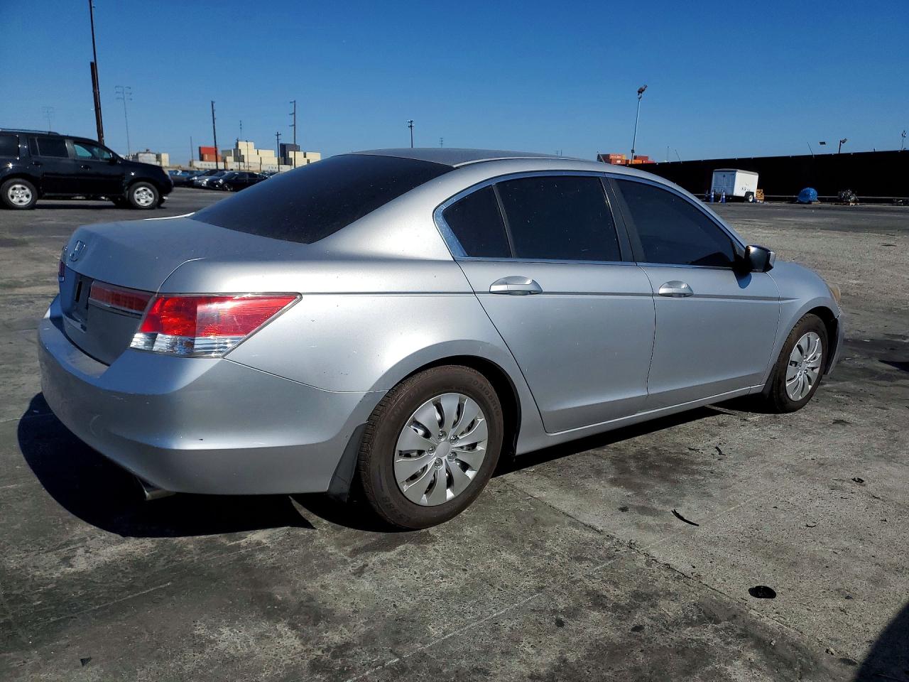 2012 HONDA ACCORD LX photo 5