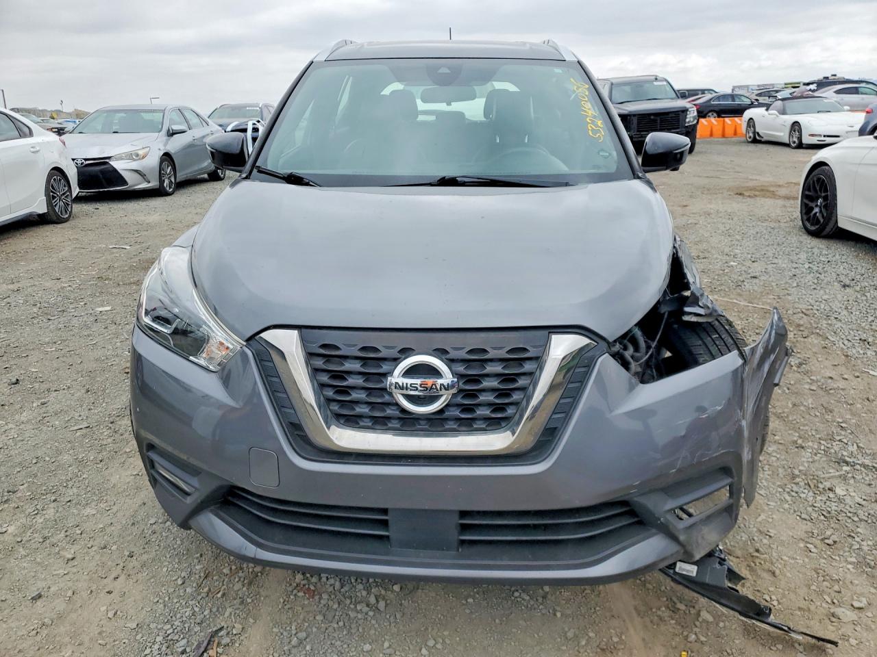 2020 NISSAN KICKS SR photo 9