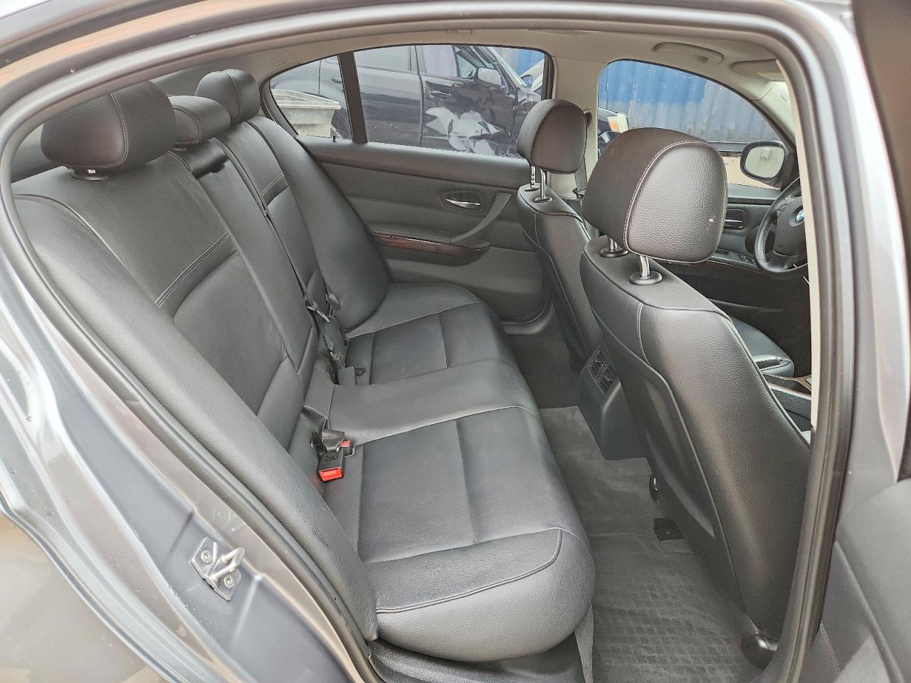 2011 BMW 328 XI SULEV photo 28