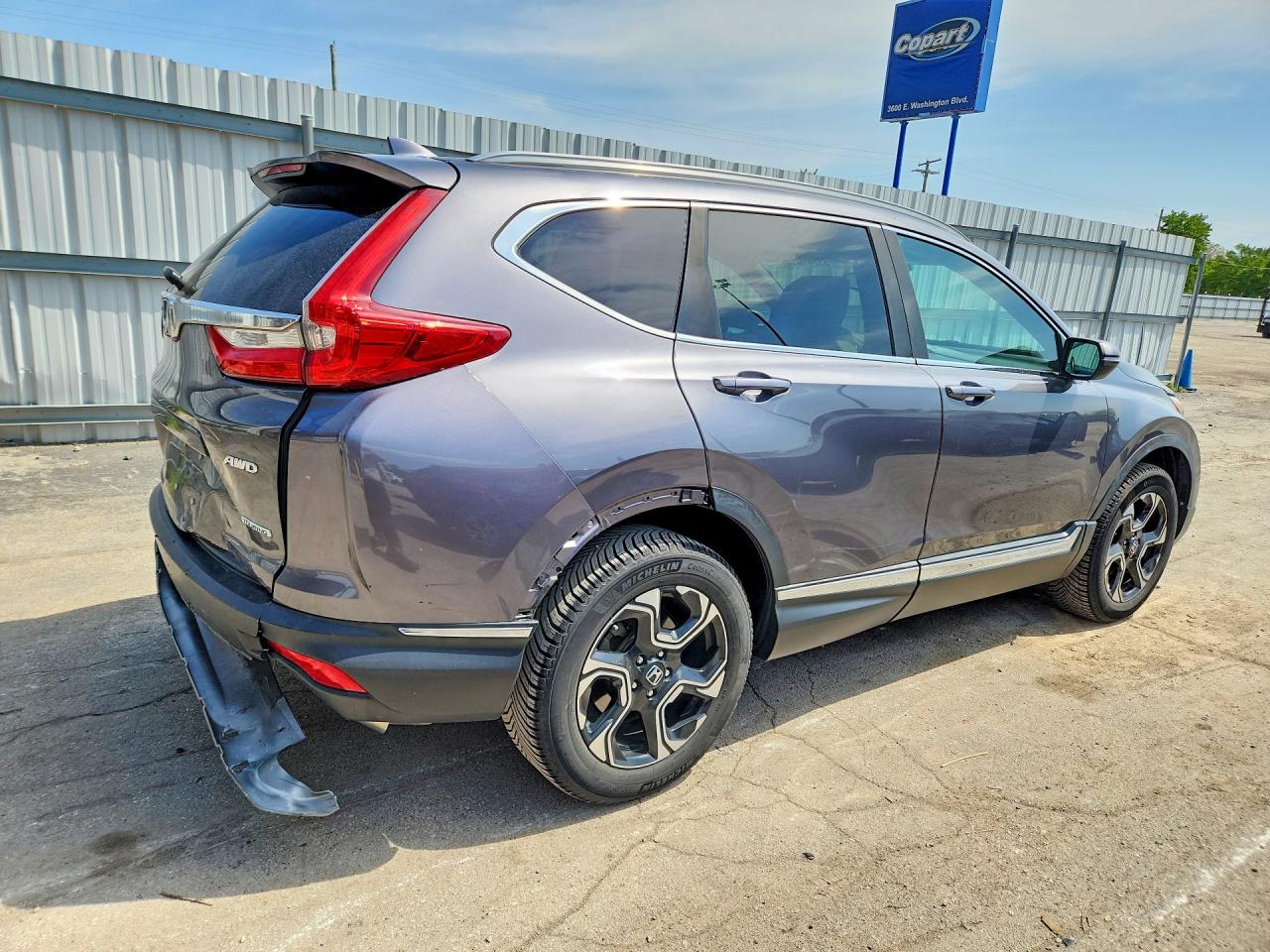 2017 HONDA CR-V TOURING photo 5