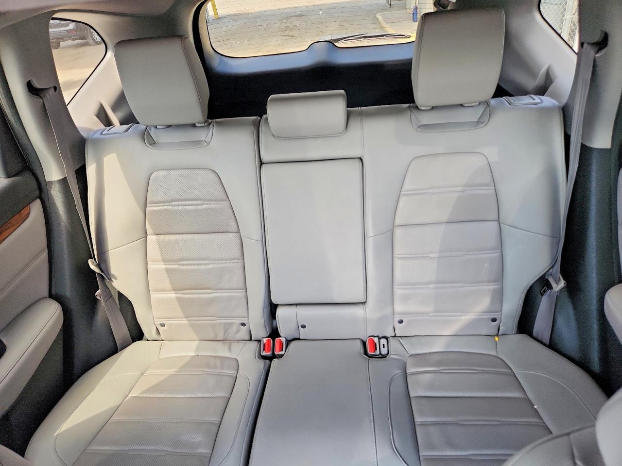 2017 HONDA CR-V TOURING photo 19