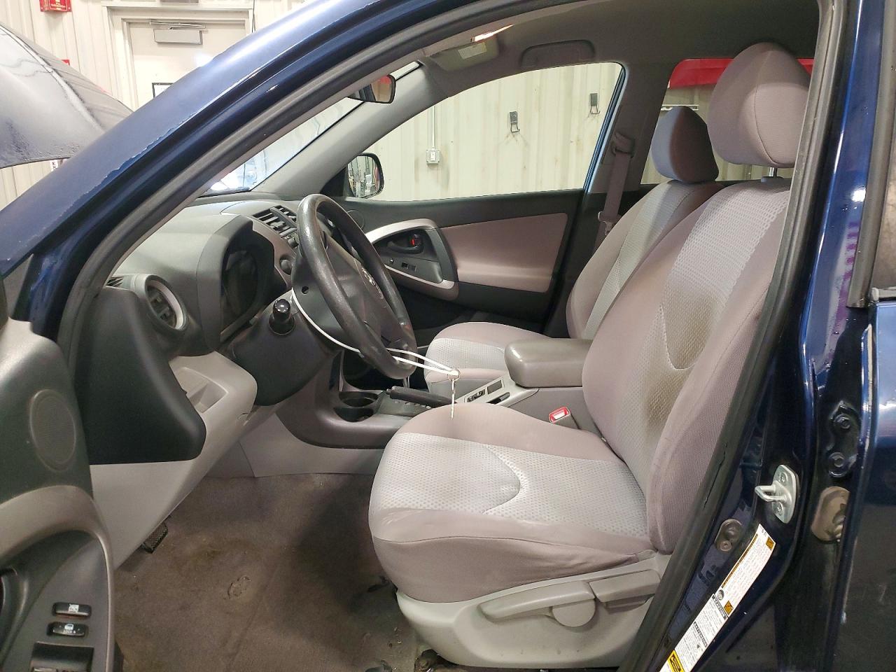 2007 TOYOTA RAV4 BASE photo 13