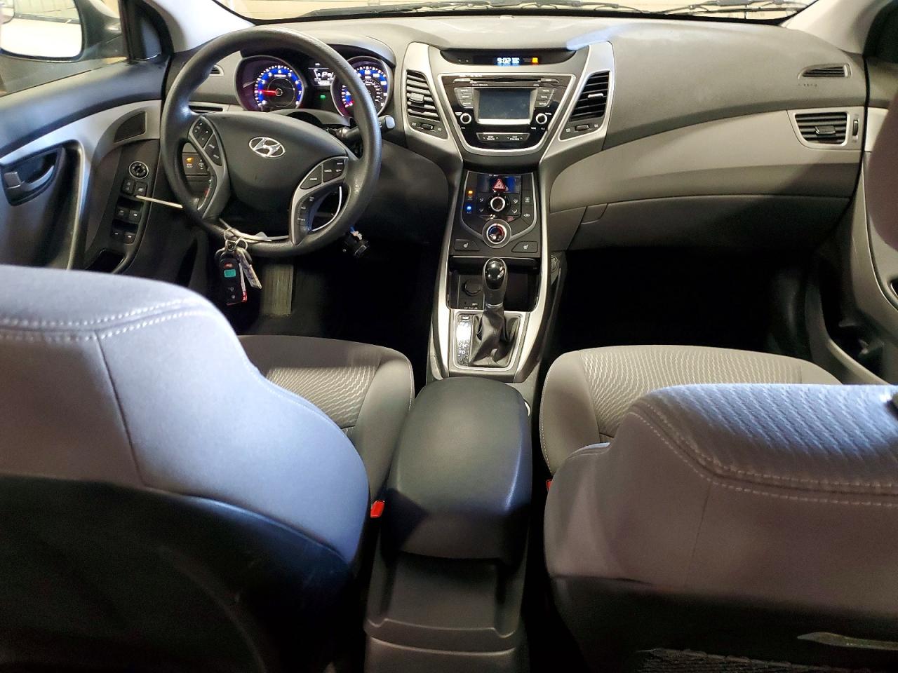 2014 HYUNDAI ELANTRA SE photo 22