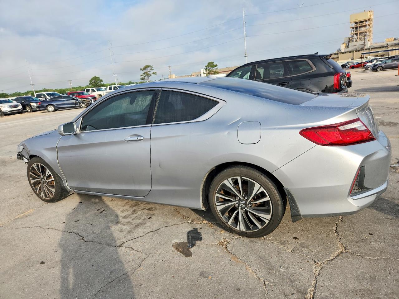 2017 HONDA ACCORD EX photo 3