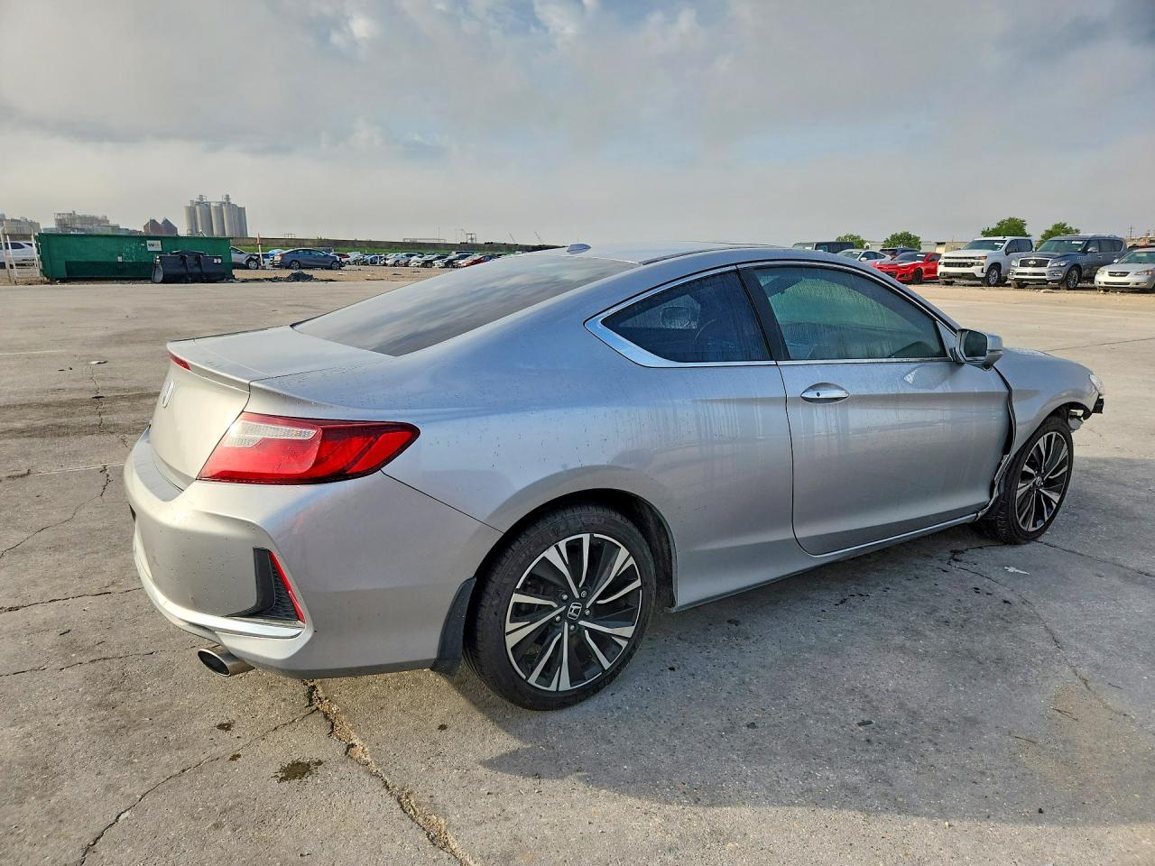 2017 HONDA ACCORD EX photo 5