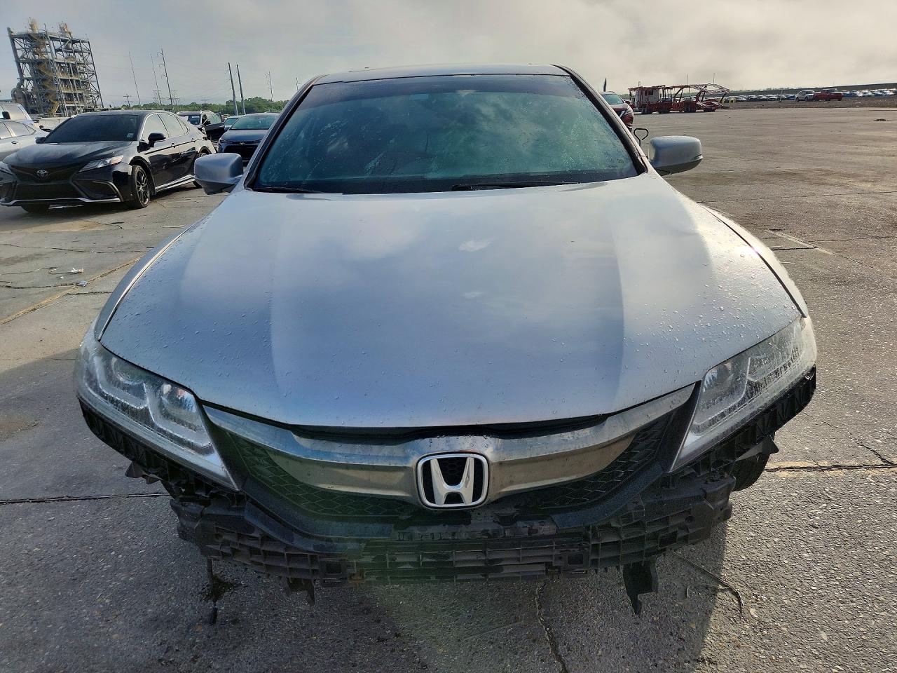 2017 HONDA ACCORD EX photo 9
