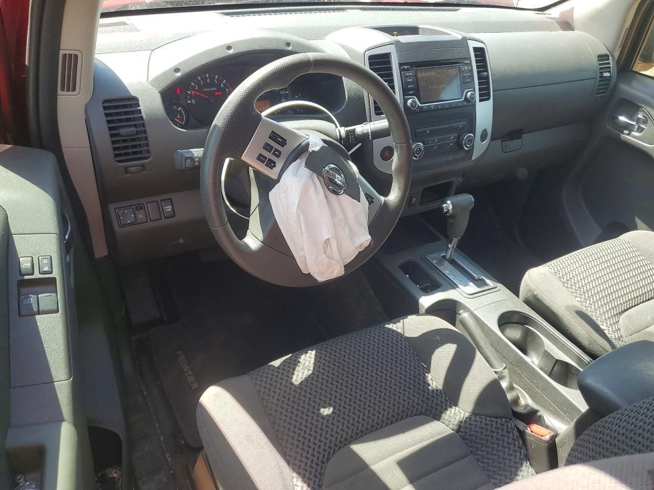 2018 NISSAN FRONTIER SV photo 15