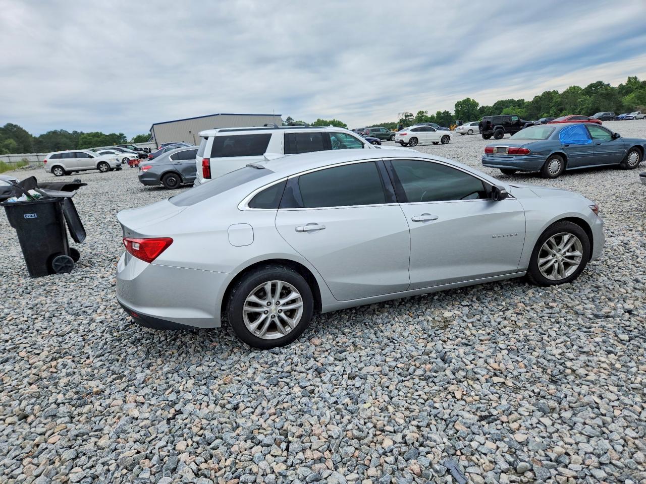 2016 CHEVROLET MALIBU LT photo 3