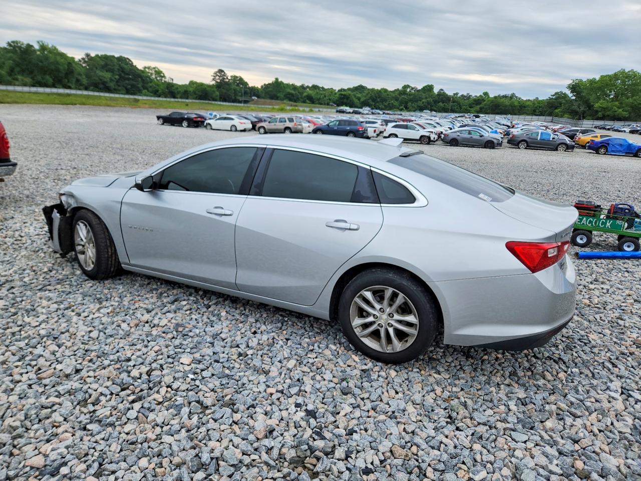 2016 CHEVROLET MALIBU LT photo 2