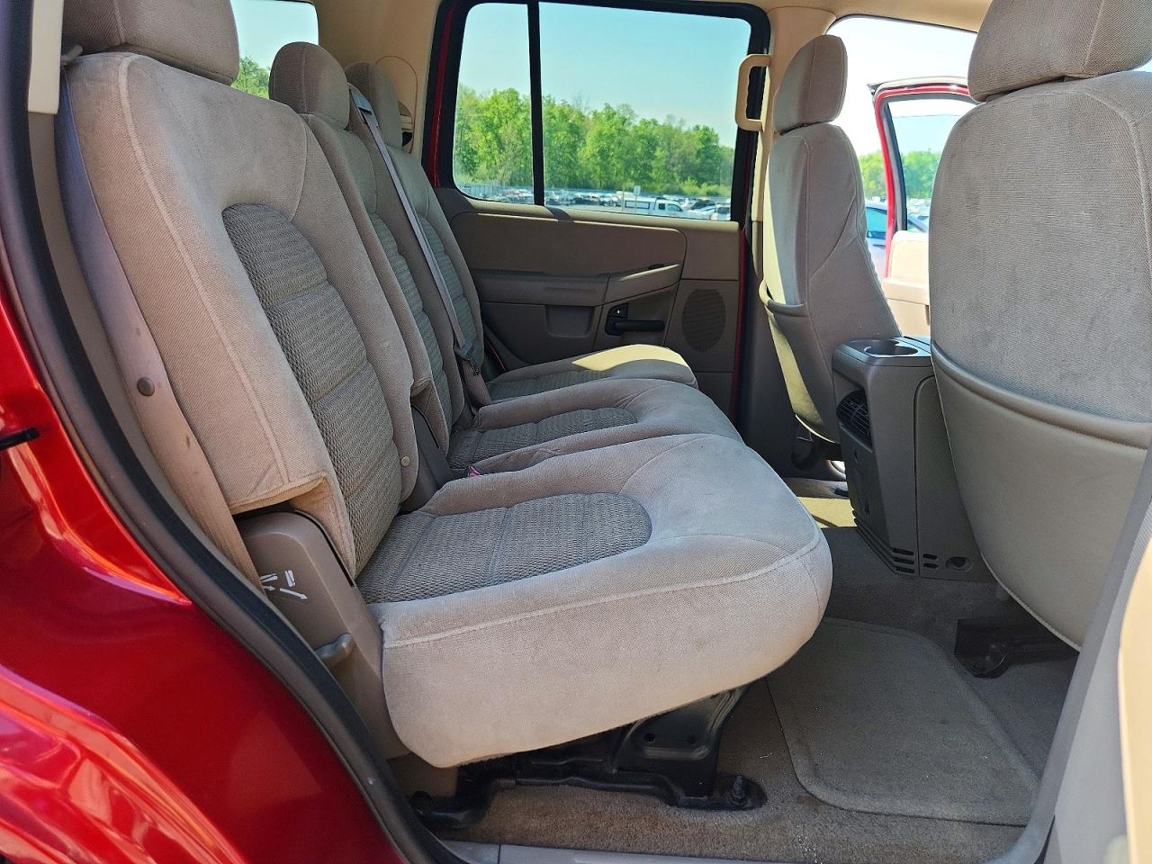 2005 FORD EXPLORER photo 31