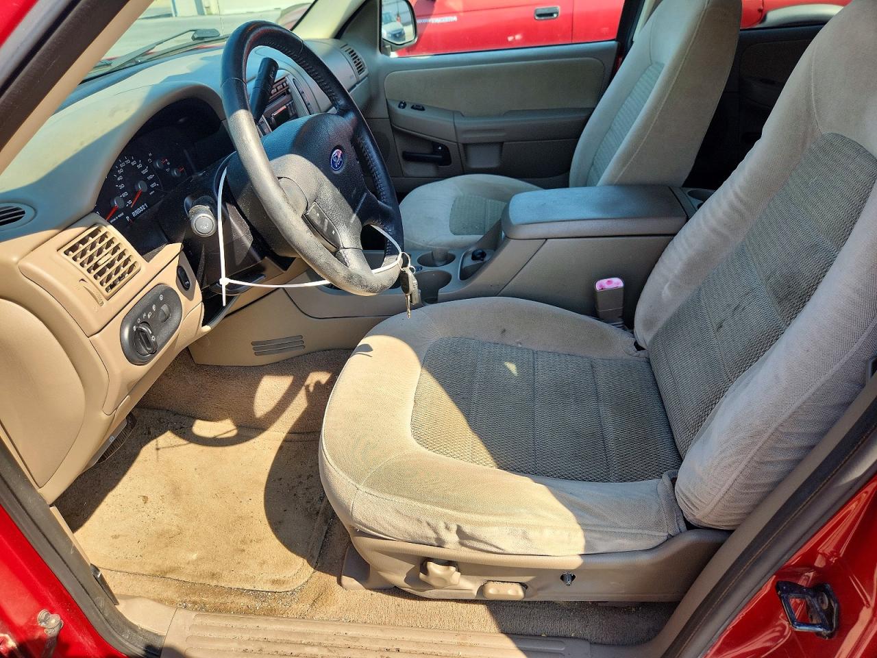 2005 FORD EXPLORER photo 19