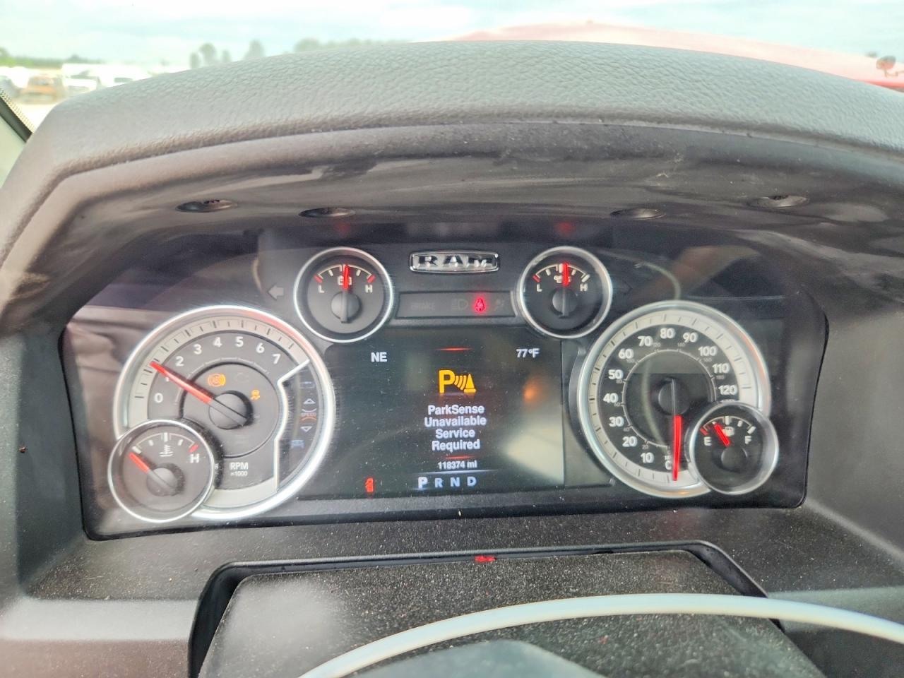 2016 RAM 1500 SLT photo 25