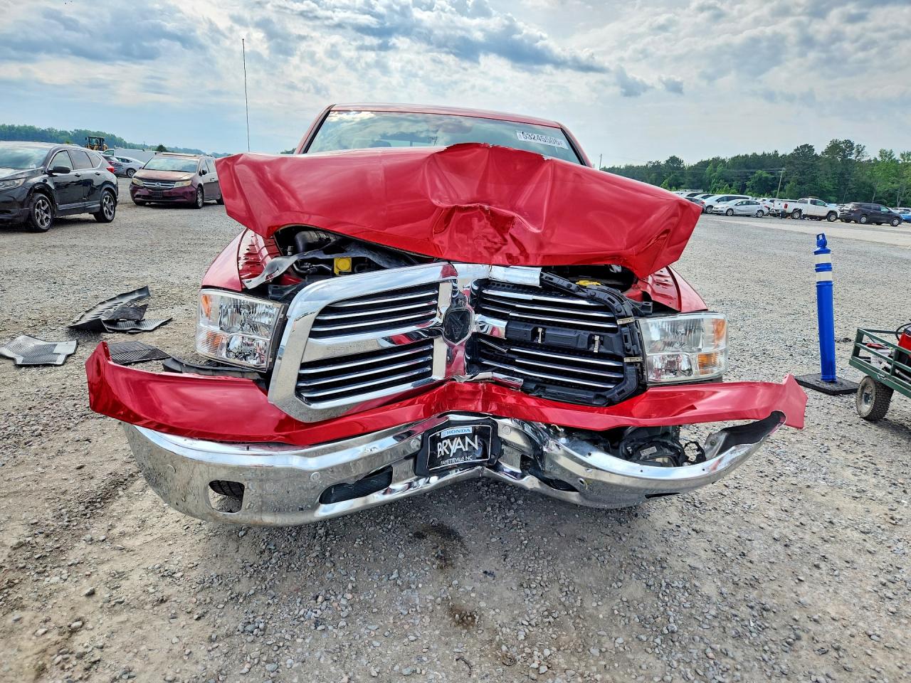 2016 RAM 1500 SLT photo 13