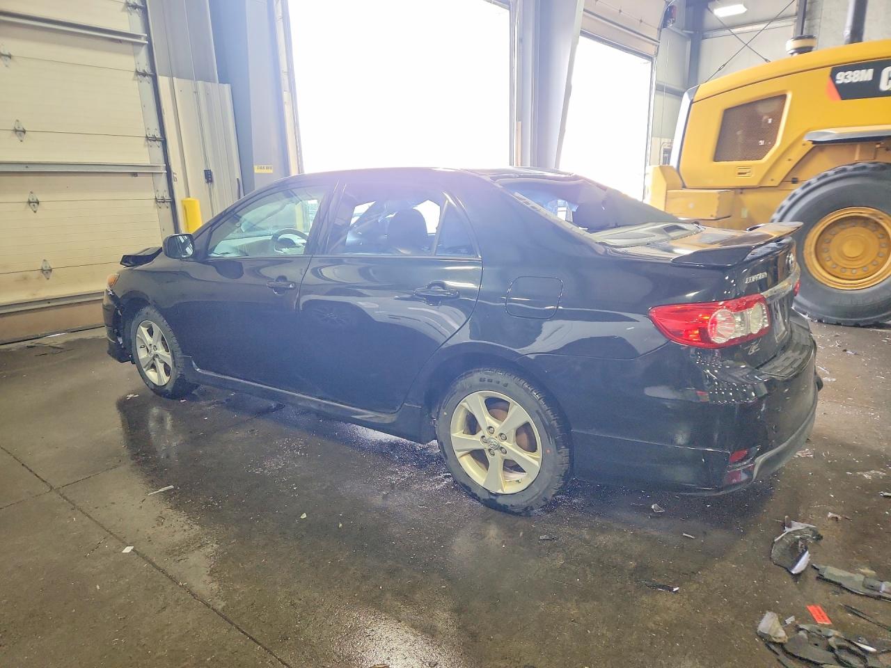 2011 TOYOTA COROLLA S photo 4