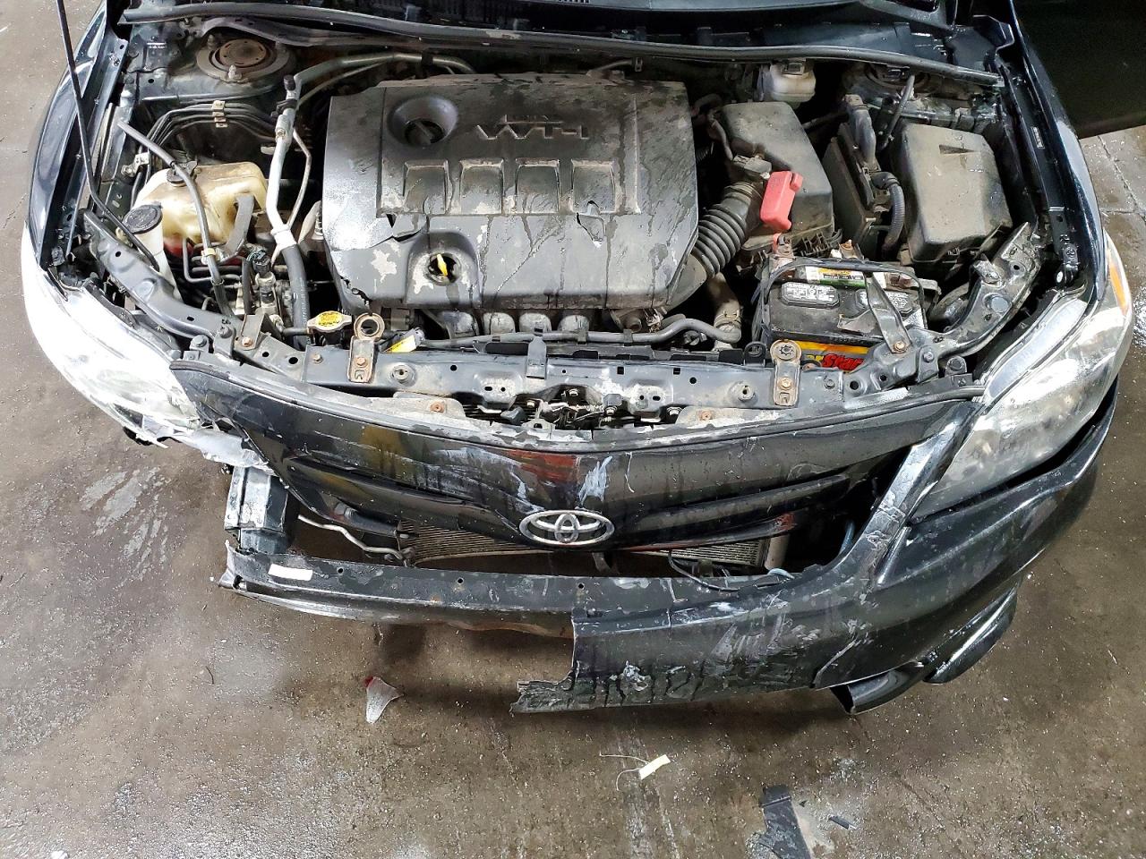 2011 TOYOTA COROLLA S photo 31