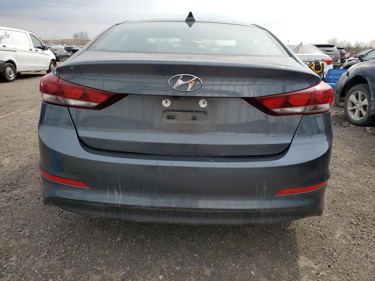 2017 HYUNDAI ELANTRA SE photo 6