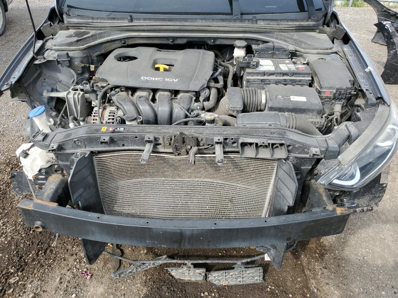 2017 HYUNDAI ELANTRA SE photo 11
