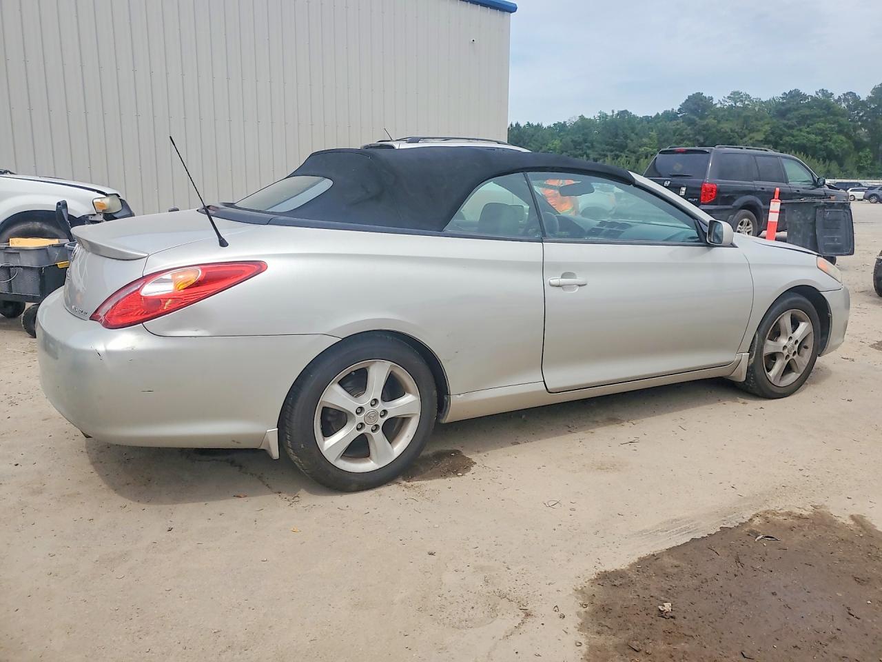 2006 TOYOTA CAMRY SOLARA SLE V6 photo 7