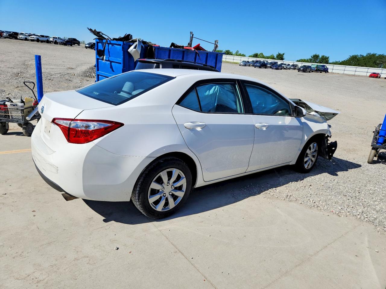 2015 TOYOTA COROLLA LE photo 7