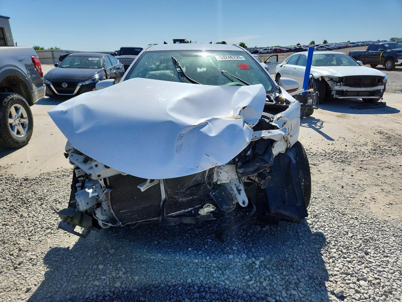 2015 TOYOTA COROLLA LE photo 13