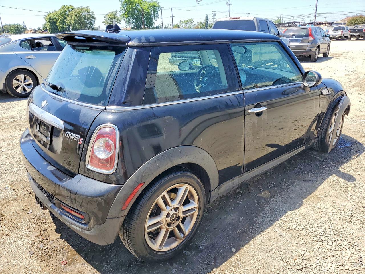 2012 MINI COOPER S photo 5