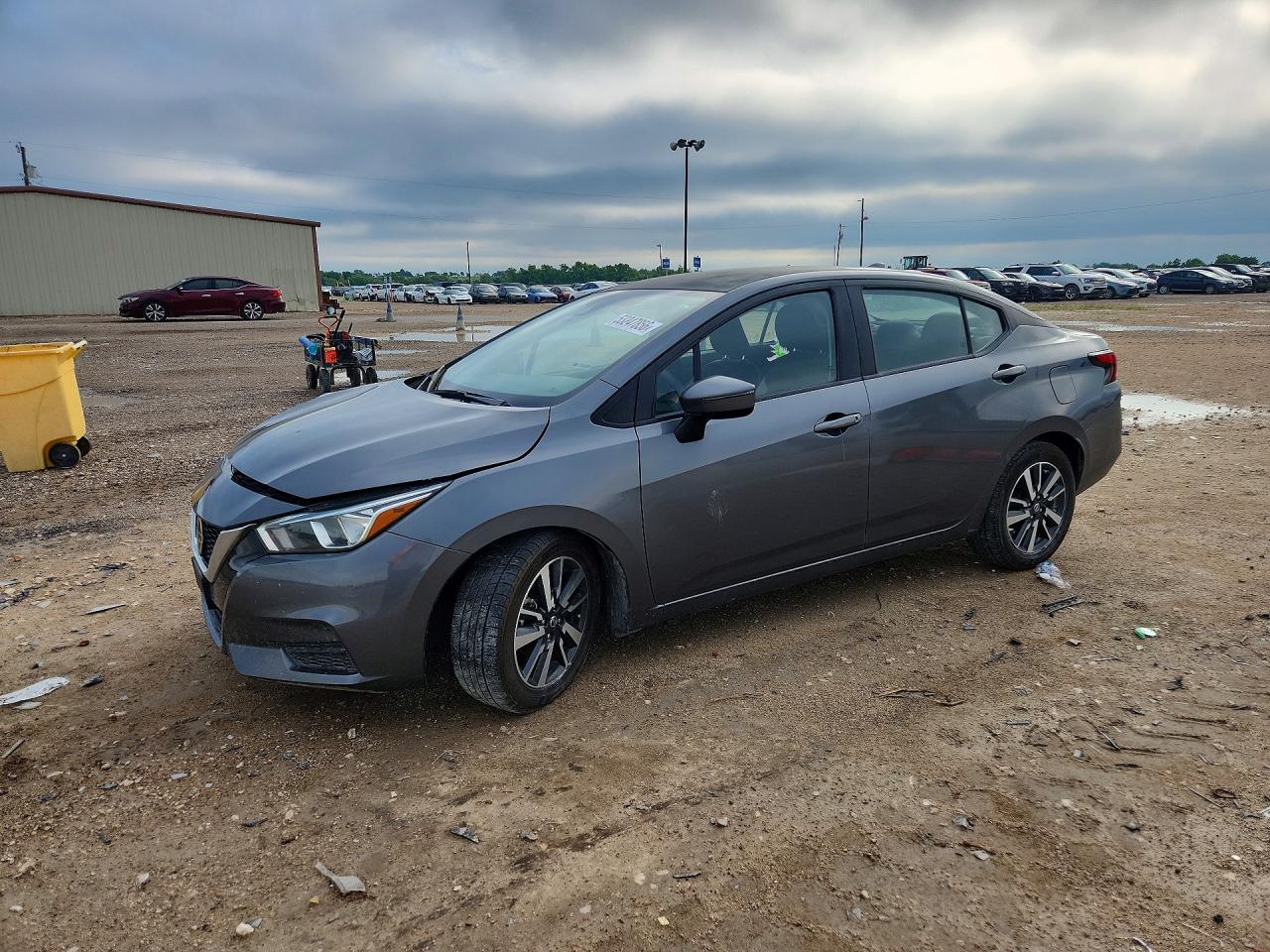 2021 NISSAN VERSA