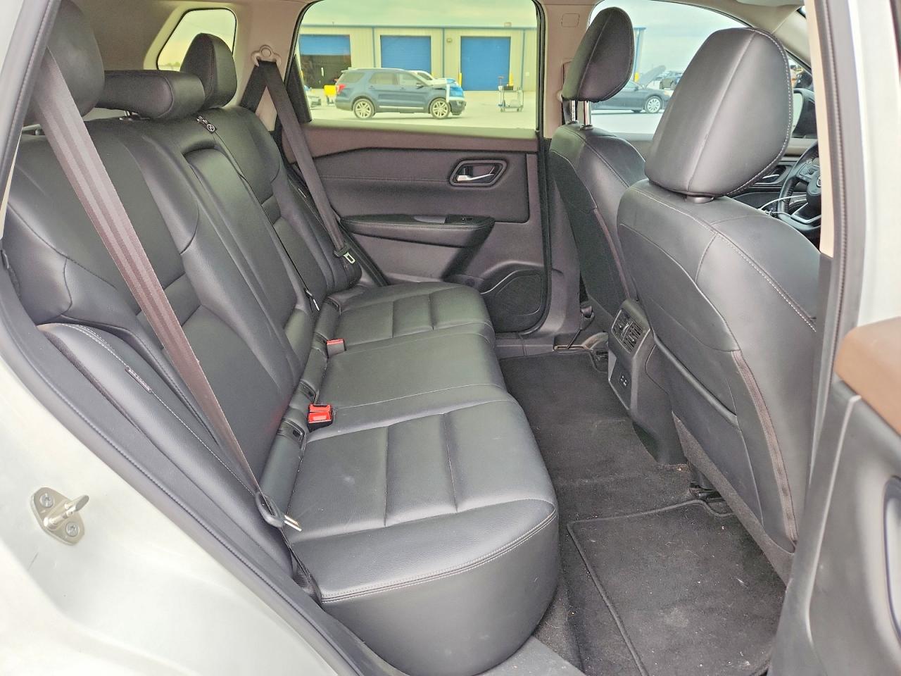 2023 NISSAN ROGUE SL photo 10