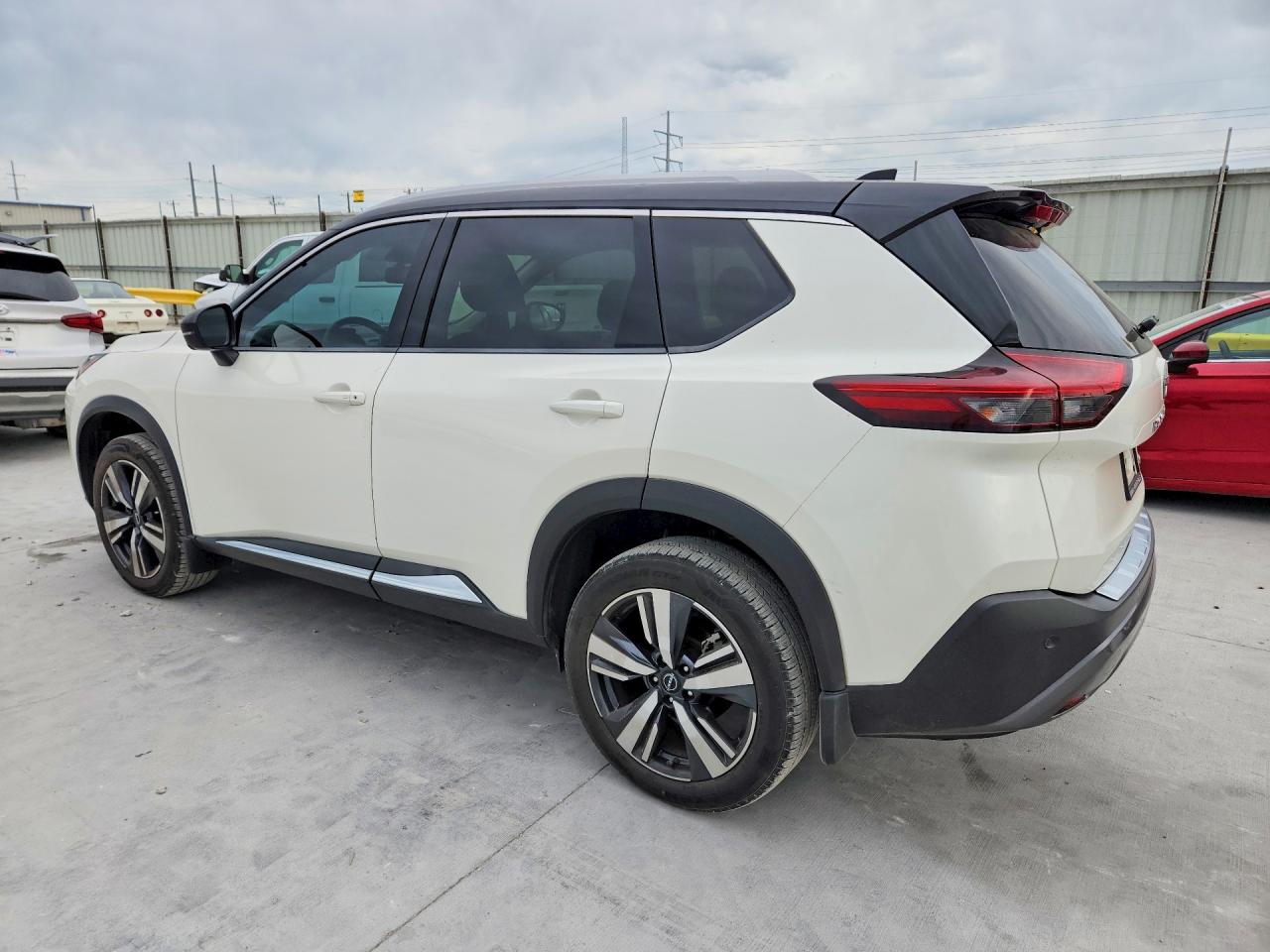 2023 NISSAN ROGUE SL photo 2